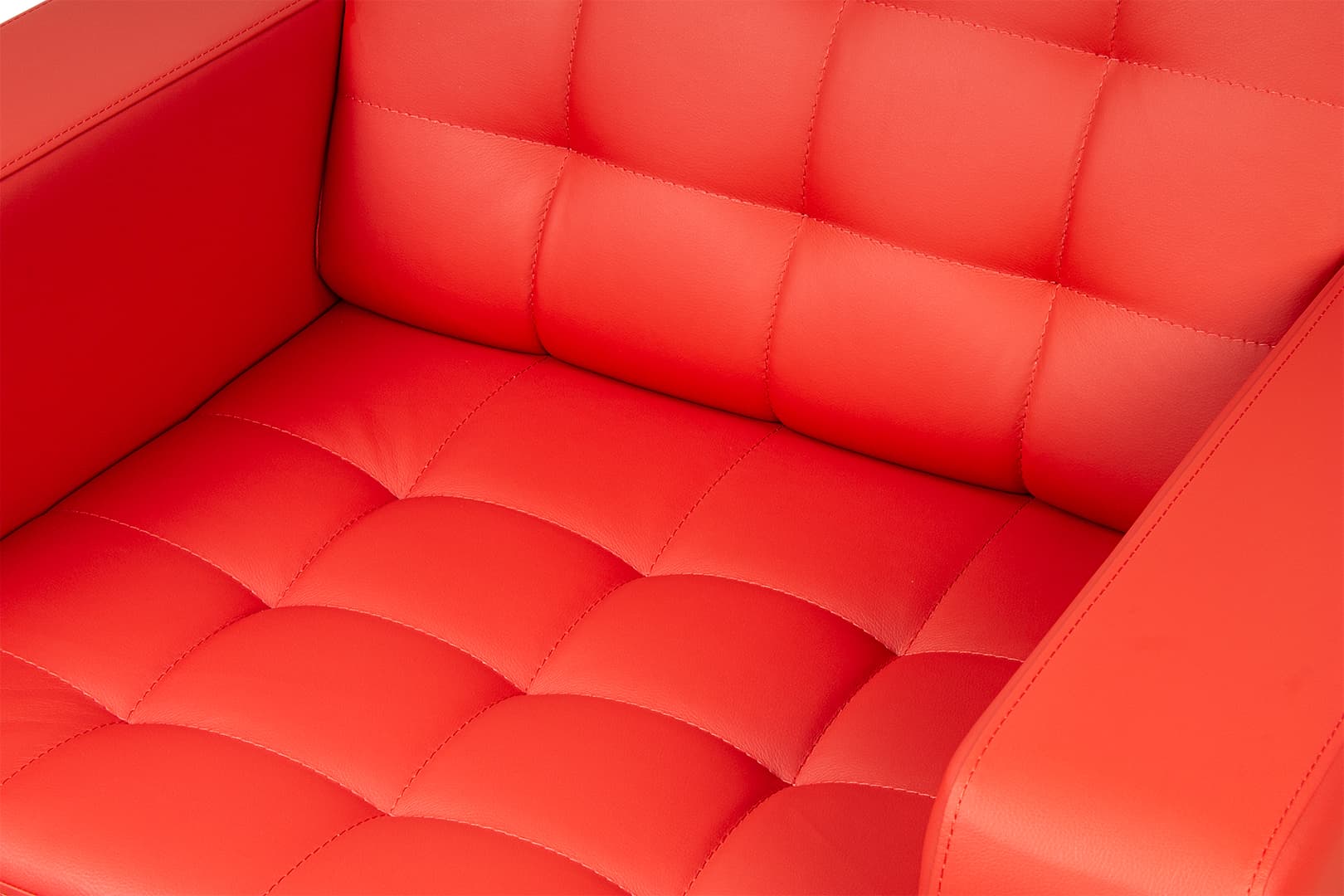 Современный акцентный дизайн. Классическая квадратная простёжка в сочетании с чёткими формами создаёт стильный, узнаваемый образ